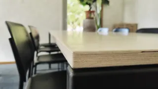 tisch_col (Foto: Stefan Girsberger) tisch_col (Foto: Stefan Girsberger)